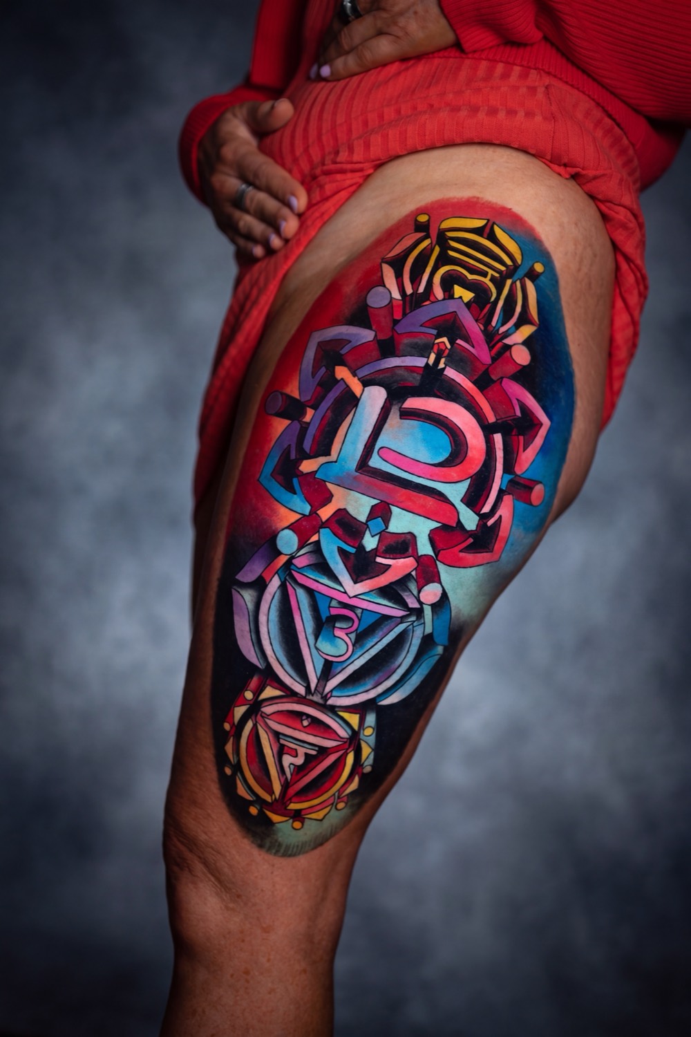 Colour chakra thigh piece